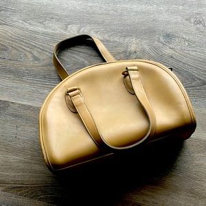 Vintage Coach Chadwick (#9928) dome-shaped leather bag in putty